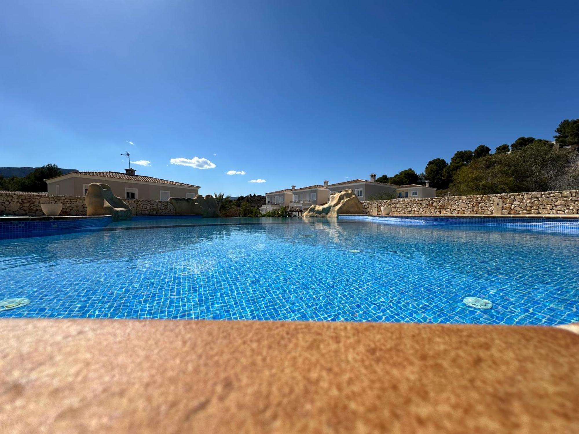 Cala-Azul Y Jacuzzi Villa Калпе Екстериор снимка
